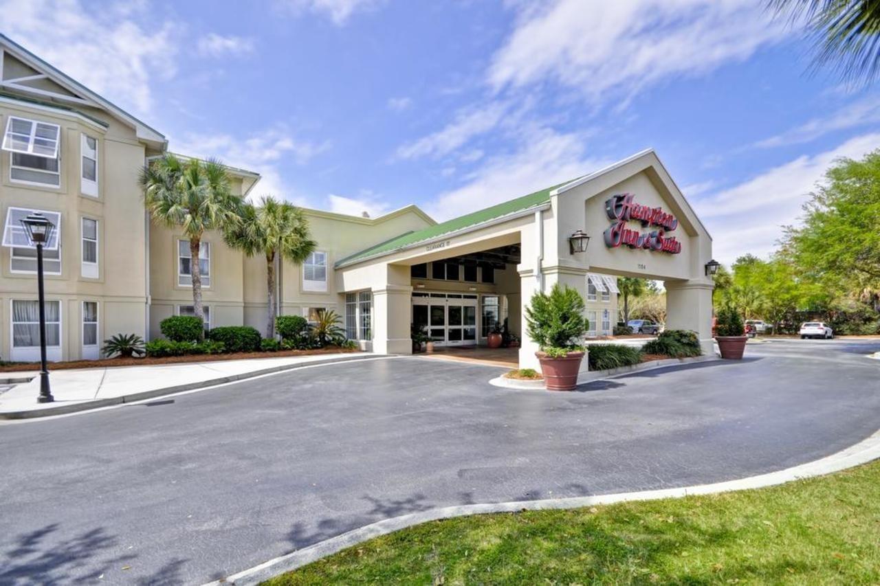 Hampton Inn & Suites Mount Pleasant Exterior photo