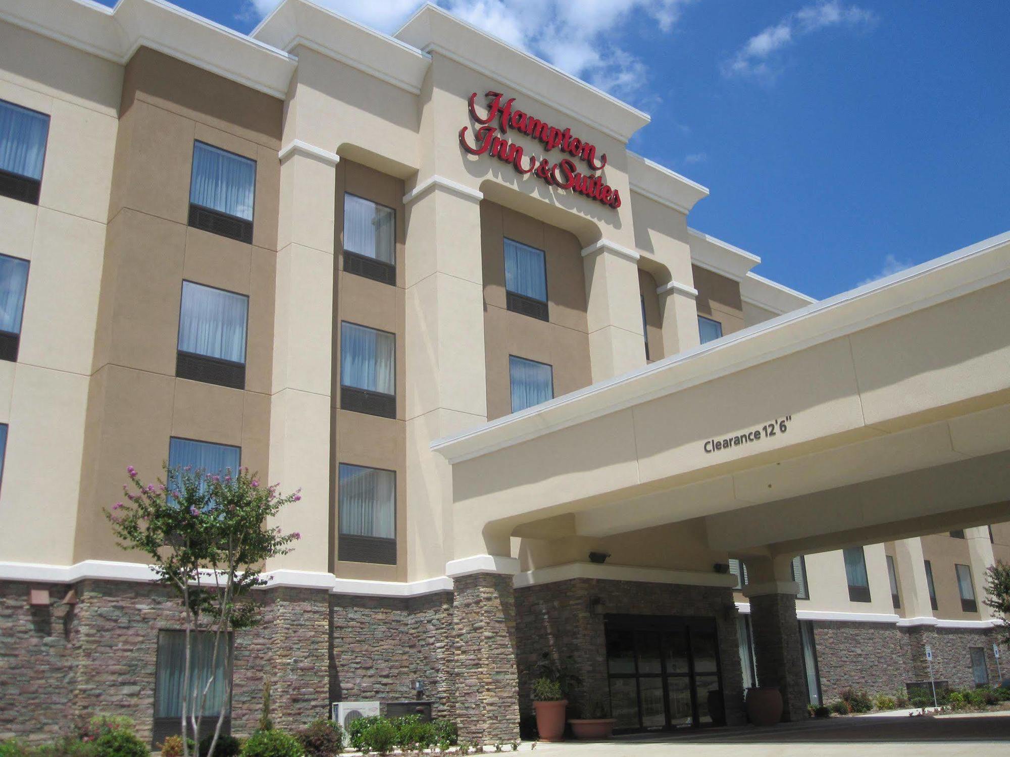 Hampton Inn & Suites Mount Pleasant Exterior photo